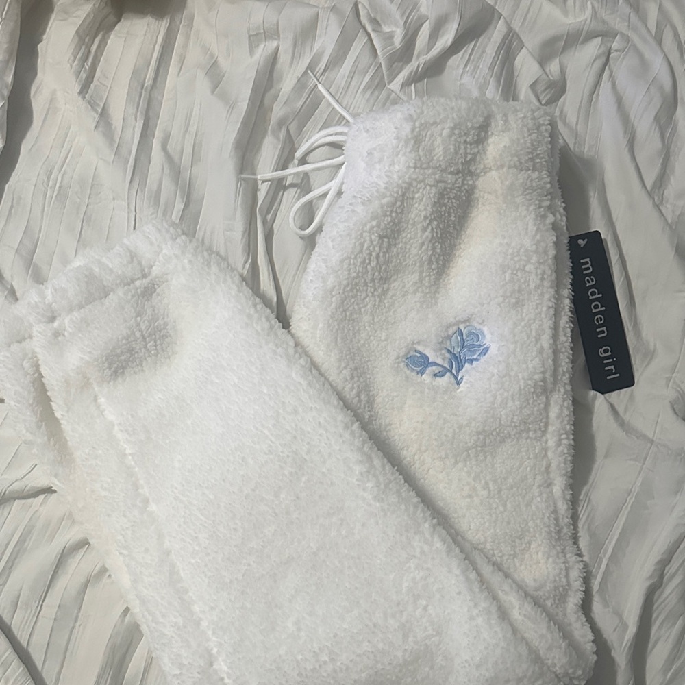 Madden Girl Cream Fuzzy Pants with Blue Embroidery